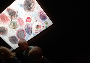 Powiększ obraz: FANGOROWE IMPRESJE - Wernisaż wystawy prac dzieci w Galerii Gardzienice w Lublinie